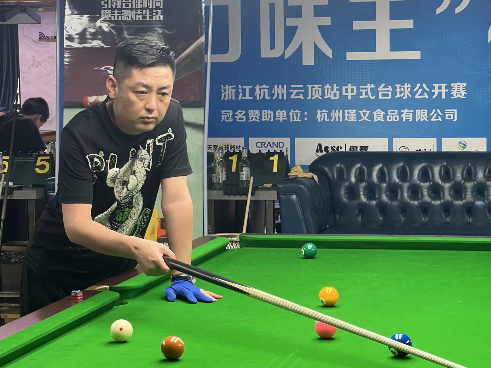 更是攻防两 更是攻防两